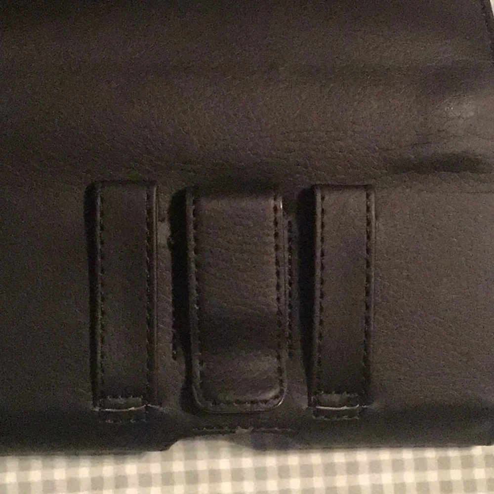 Set of 2 NEW IN PACKAGE Reiko Pouch carrier